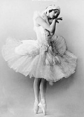 170px-Anna_Pavlova_as_the_Dying_Swan
